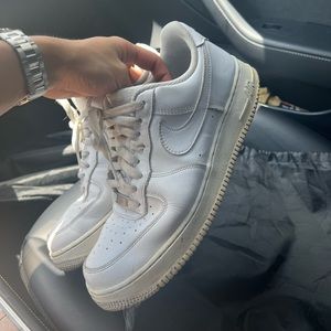 Used Nike Air Force 1